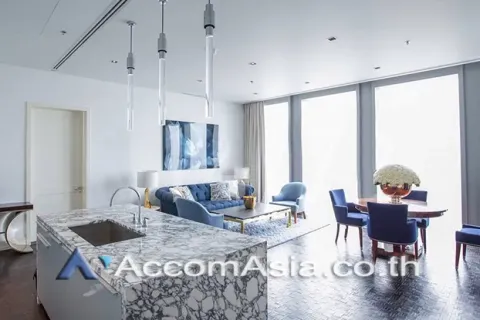 Condo in Bang Rak, Bangkok, Thailand, 2 bedrooms  № 217110