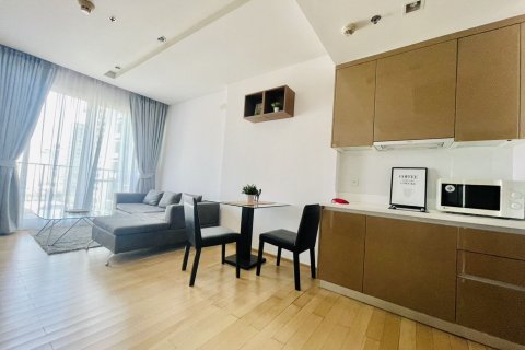 Studio dans le Condo à Khlong Toei, Bangkok, Thaïlande № 171733 - photo 2