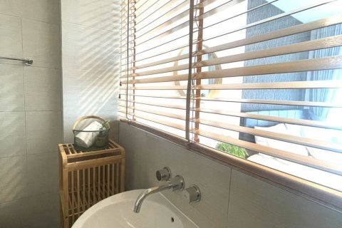 Studio dans le Condo à Khlong Toei, Bangkok, Thaïlande № 171733 - photo 8