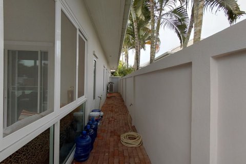 Вилла в Хуа Хине, Таиланд с 3 спальнями  № 171732 - фото 26