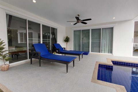 Вилла в Хуа Хине, Таиланд с 3 спальнями  № 171732 - фото 13