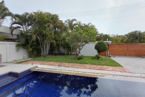 Вилла в Хуа Хине, Таиланд с 3 спальнями  № 171732 - фото 10