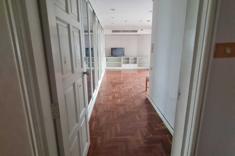 Кондоминиум с 4 спальнями в Ваттхане, Бангкок, Таиланд № 171735 - фото 11