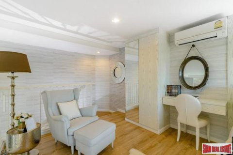 Apartment in Hua Hin, Thailand 2 bedrooms № 199575 - photo 5