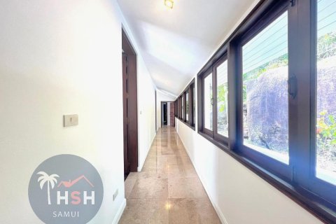 Villa in Ko Samui, Thailand 4 bedrooms № 180017 - photo 16