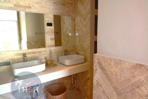 Villa in Ko Samui, Thailand 3 bedrooms № 180015 - photo 14