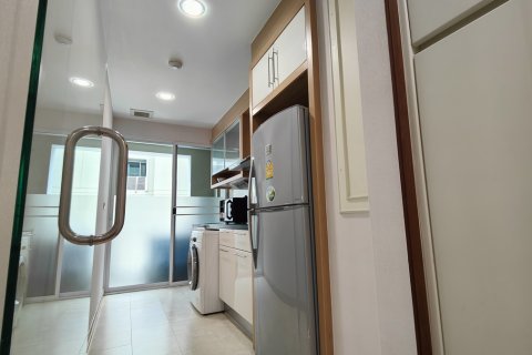 Condo à Watthana, Bangkok, Thaïlande, 2 chambres № 201098 - photo 5