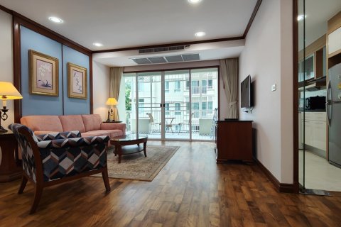 Condo à Watthana, Bangkok, Thaïlande, 2 chambres № 201098 - photo 6