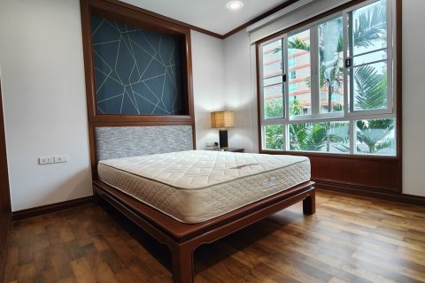Condo à Watthana, Bangkok, Thaïlande, 2 chambres № 201098 - photo 4