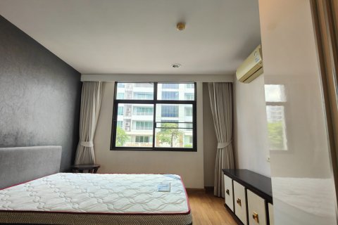 Condo à Khlong Toei, Bangkok, Thaïlande, 2 chambres № 201097 - photo 9