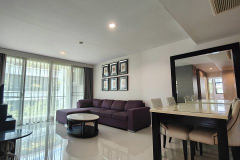 Condo à Khlong Toei, Bangkok, Thaïlande, 2 chambres № 201097 - photo 4