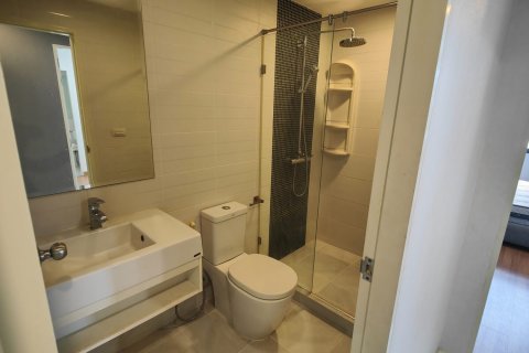 Condo à Khlong Toei, Bangkok, Thaïlande, 2 chambres № 201097 - photo 5