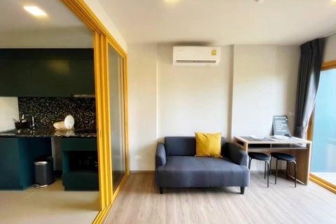 Studio in the Condo in Khlong Toei, Bangkok, Thailand  № 147906 - photo 2