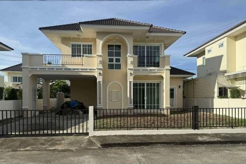 Дом в Сан-Сая, Таиланд с 4 спальнями  № 147907 - фото 1