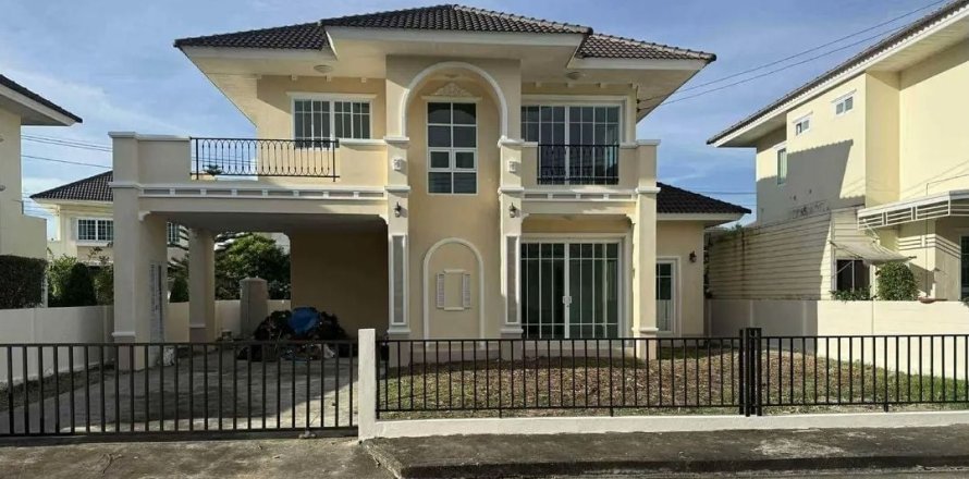 Дом в Сан-Сая, Таиланд с 4 спальнями  № 147907