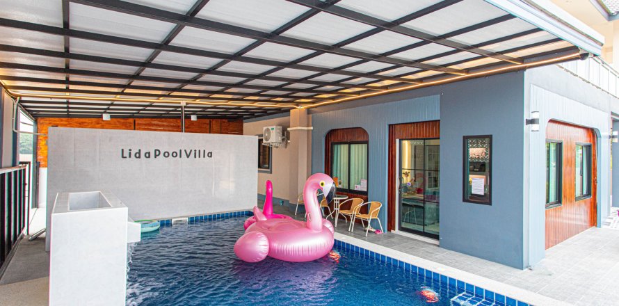 Villa à San Sai, Thaïlande 4 chambres № 173423