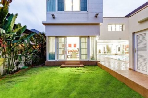 Villa in Phuket, Thailand 4 bedrooms № 118645 - photo 2