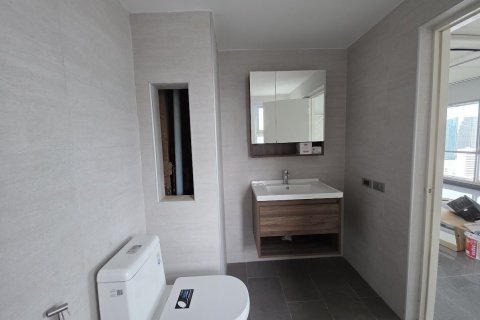 Кондоминиум с 2 спальнями в Ваттхане, Бангкок, Таиланд № 137999 - фото 20