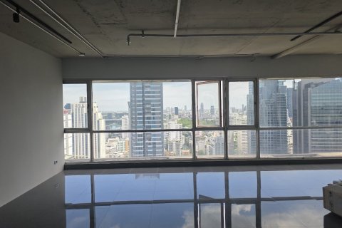 Кондоминиум с 2 спальнями в Ваттхане, Бангкок, Таиланд № 137999 - фото 4