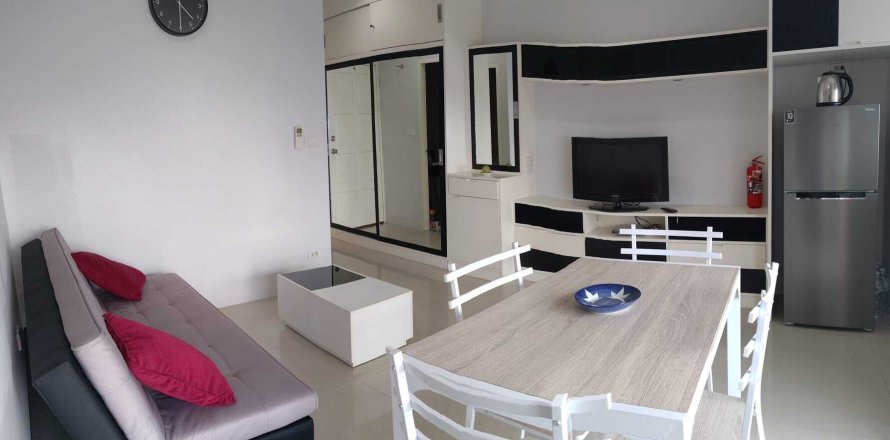 Studio in the Condo in Pattaya, Thailand  № 168980