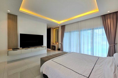 Villa in Hua Hin, Thailand 3 bedrooms № 168983 - photo 18