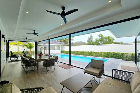 Villa in Hua Hin, Thailand 3 bedrooms № 168983 - photo 20