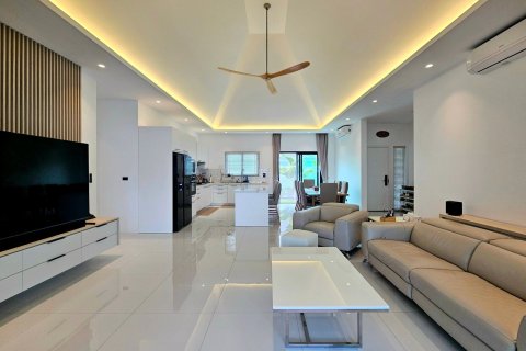 Villa in Hua Hin, Thailand 3 bedrooms № 168983 - photo 7