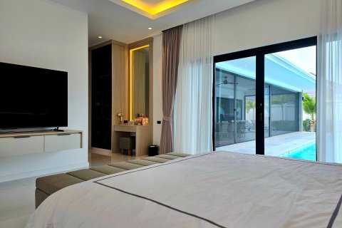 Villa in Hua Hin, Thailand 3 bedrooms № 168983 - photo 19