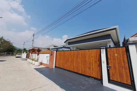 Villa in Hua Hin, Thailand 3 bedrooms № 168978 - photo 24