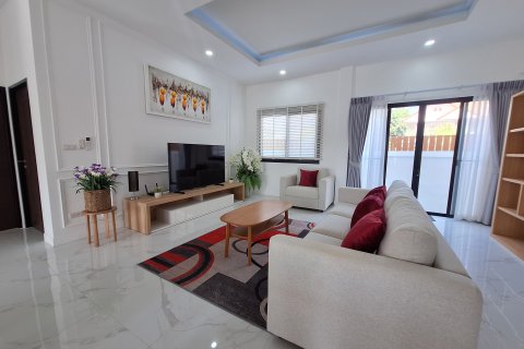 Villa in Hua Hin, Thailand 3 bedrooms № 168978 - photo 19