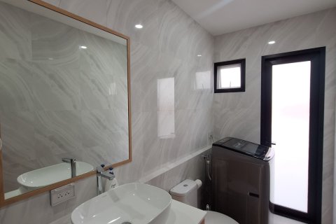 Villa in Hua Hin, Thailand 3 bedrooms № 168978 - photo 11