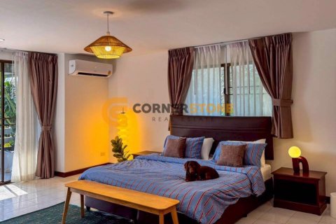 Студия в кондо на Пляж Джомтьен, Паттайя, Таиланд № 149548 - фото 6