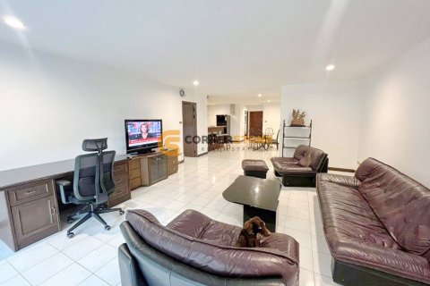 Студия в кондо на Пляж Джомтьен, Паттайя, Таиланд № 149548 - фото 1