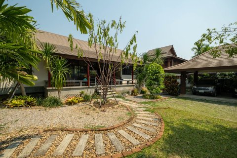 House in Chiang Mai, Thailand 3 bedrooms № 155391 - photo 1