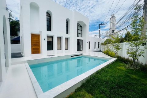 Villa in Chiang Mai, Thailand 5 bedrooms № 155387 - photo 2