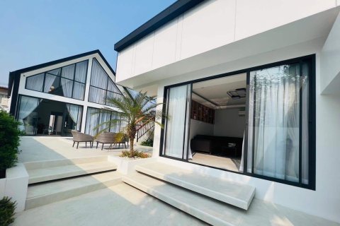 Villa in Chiang Mai, Thailand 3 bedrooms № 155388 - photo 5