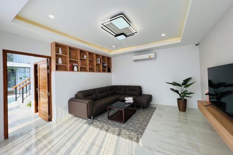 Villa in Chiang Mai, Thailand 3 bedrooms № 155388 - photo 7