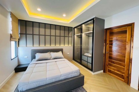 Villa in Chiang Mai, Thailand 3 bedrooms № 155388 - photo 12