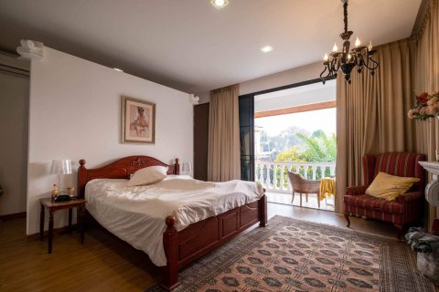Villa in Chiang Mai, Thailand 5 bedrooms № 155392 - photo 17