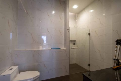 Villa in Chiang Mai, Thailand 5 bedrooms № 155392 - photo 23