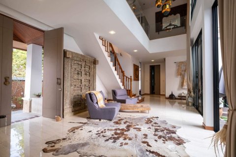 Villa in Chiang Mai, Thailand 5 bedrooms № 155392 - photo 9