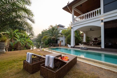 Villa in Chiang Mai, Thailand 5 bedrooms № 155392 - photo 5