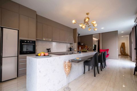 Villa in Chiang Mai, Thailand 5 bedrooms № 155392 - photo 11