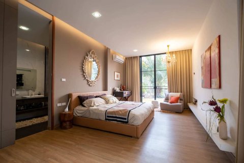 Villa in Chiang Mai, Thailand 5 bedrooms № 155392 - photo 16