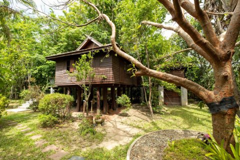 House in Chiang Mai, Thailand 4 bedrooms № 155389 - photo 8