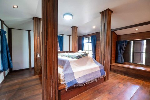 House in Chiang Mai, Thailand 4 bedrooms № 155389 - photo 14