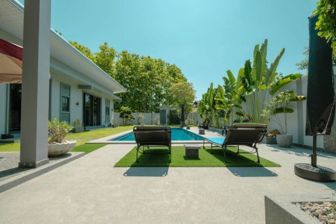 Villa in Chiang Mai, Thailand 4 bedrooms № 155390 - photo 4