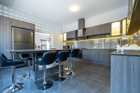 Villa in Chiang Mai, Thailand 4 bedrooms № 155390 - photo 8