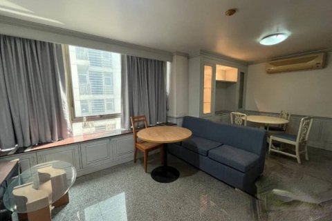 Condo in Bangkok, Thailand, 2 bedrooms № 157725 - photo 12