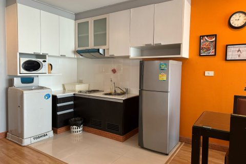 Condo in Bangkok, Thailand, 1 bedroom  № 157723 - photo 3